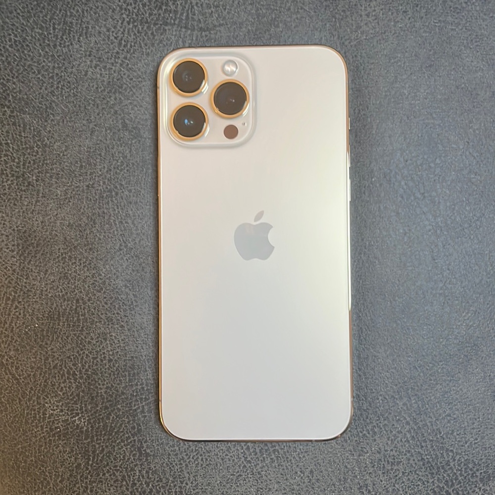 BRAND NEW AT&T GOLD APPLE 13 PRO MAX